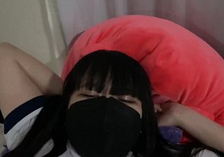 体操着ブルマコスプレで夜のストレッチ！パンツをずらして中出しセックス！ Cum di dalam vagina dengan pakaian olahraga sekolah Jepang!