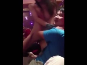 Voyeur Karaoke Sex In Strife = 'wife'