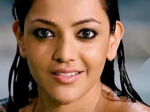 كاجال اغاروال نائب الرئيس تحية تجميع