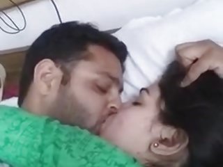 تزوج حديثا الزوجين التقاط لحظات جنسهم