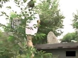 アジアの女の子の旅を曲げ