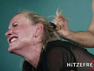 Hitzefrei Kermis Jerman wanita panas mengongkek A Yo