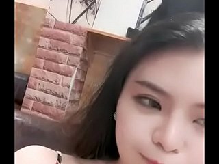 骚气妹子理发店勾引小哥啪啪
